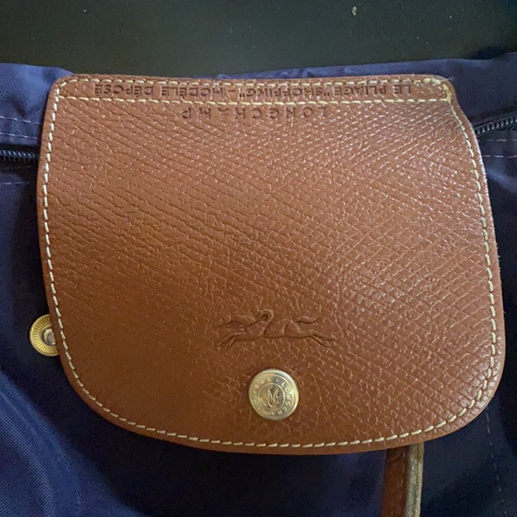 Longchamp purse - Picture 2 of 6